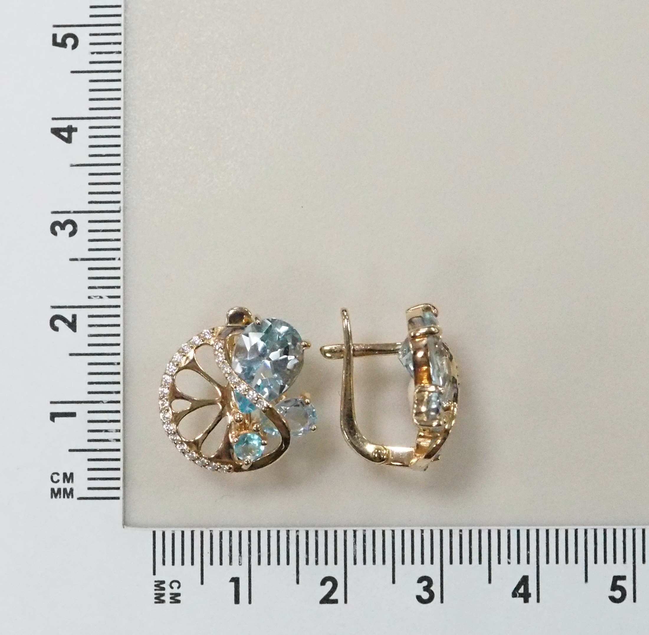 Серебряные серьги с топазами